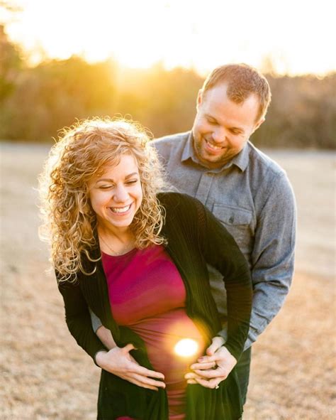 Abbie Duggar Shares Beautiful Month Maternity Photo Shoot