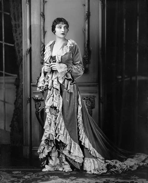 Katharine Cornell In The Age Of Innocence 1929 Costume Designed By