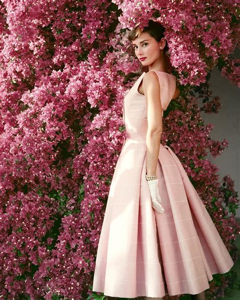 Pin By Maggie Raborn On Audrey Vogue Photographers Fashion Audrey Hepburn Style