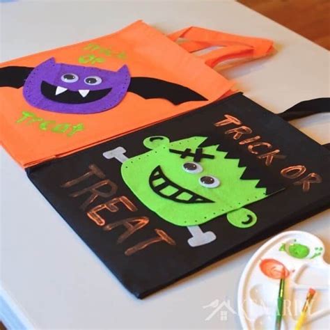 Halloween Trick Or Treat Bags An Easy Diy Idea Halloween Candy Bags