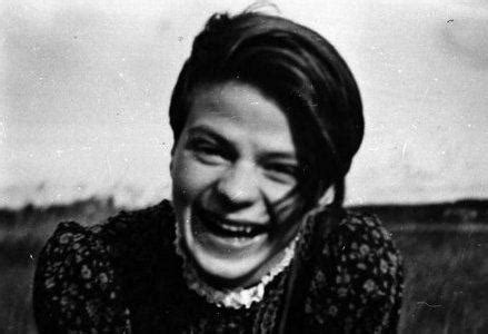 Sophie scholl sophia scholl was born on may 9, 1921, the daughter of robert scholl, the mayor of forchtenberg. ROSA BIANCA/ Trovata la ghigliottina con cui furono ...