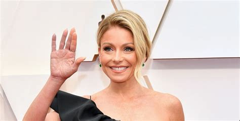 Kelly Ripa Eats Plant Based Alkaline Diet And Intermittent Fasts