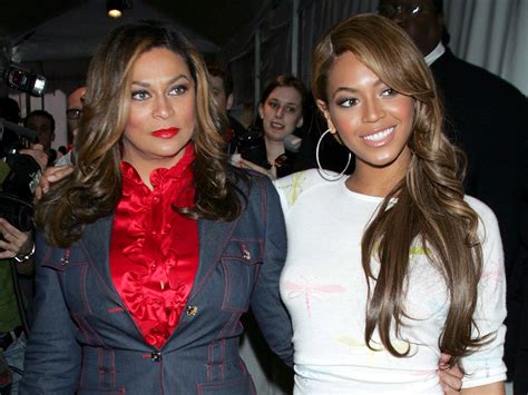 Beyonce S Mom Tina Knowles Shares Incredible Flashback Wedding Photo In