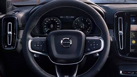 Get volvo xc40 2021 price list in manila. Volvo XC40 2020 Price in Malaysia From RM255888, Reviews ...