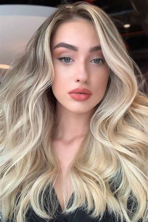 Trendy Blonde Hair Colors And Several Style Ideas To Try In