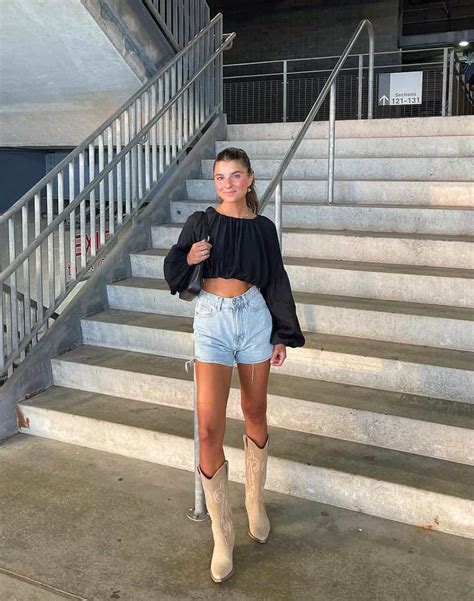16 Cute Country Concert Outfit Ideas Youll Want To Copy In 2024