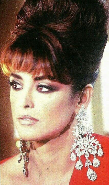 Lucia Mendez As Marielena She Was So Gorgeous In The 80s And 90s Too Bad She Felt The Need