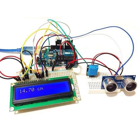 Displaying Distance Measurements From A Humidity And Temperature