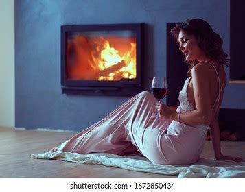 Sexy Girl Front Fireplace Stock Photo 511954474 Shutterstock