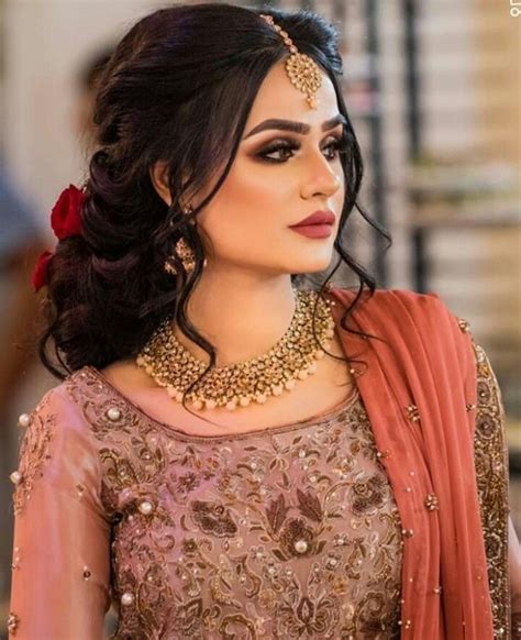 Top Trending Party Wear Makeup And Hairstyles Pakistani Wedding