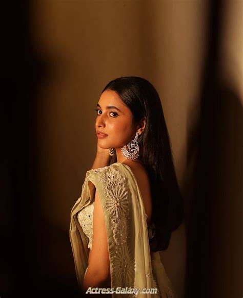 Priyanka Mohan Hot New Photos In Saree Actress Galaxy