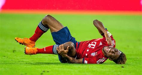 52 869 953 · обсуждают: Bayern Munich: Coman bientôt de retour