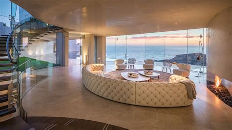 T1 9 Amazing Celebrity Homes You Absolutely Need To See Beachfront