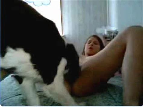 Looker Spreads Legs Wide Open And Lets Dog Lick Her Off Zoo Tube 1