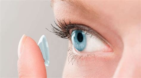 Contact Lenses For Dry Eyes Dry Eye Syndrome Moist Contacts