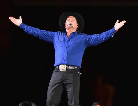 ‘good Morning America Goes One On One With Garth Brooks Before New