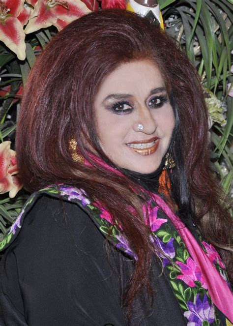 Meet The Woman Extraordinaire Shahnaz Husain Sayfty