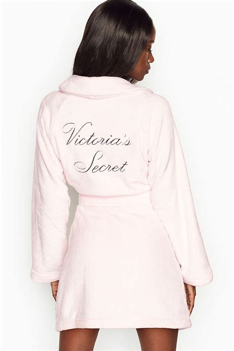 Gown Vs Bathrobe at Maurice Valle blog