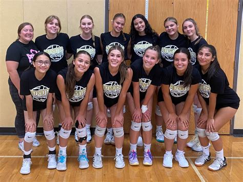 Pioneer High School Girls Volleyball Team Eyes League Crown With