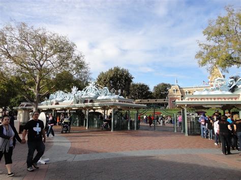 Disneyland Main Street Front Gate