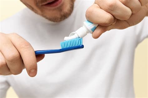 Como Escolher A Escova De Dentes Certa Para Uma Higiene Bucal Eficaz