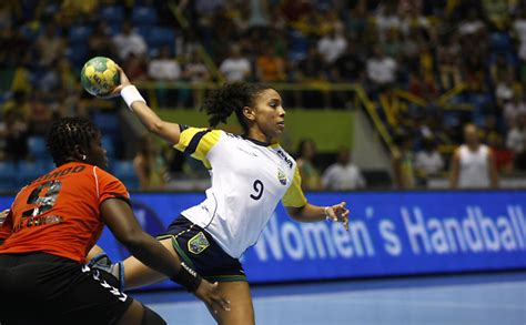Assistir tv online grátis mostrará como ter acesso aos canais que trasmitirá a copa do mundo e veja as datas e horas que o brasil irá. Brasil x Costa do Marfim - 12/12/2011 - Esporte ...