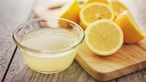 Namun, meminumnya sebelum tidur juga bisa bermanfaat. 7 Manfaat Minum Air Lemon Hangat di Pagi Hari dan Cara ...