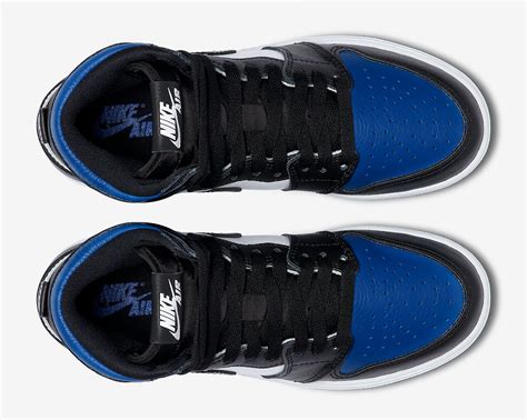 Royal blue and black/red were other major colorways introduced during this time. Air Jordan 1 Retro High OG GS Royal Toe Blue Black White ...