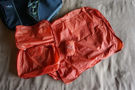 How To Pack Bulky Clothes Jackets Boots And More Foodicles