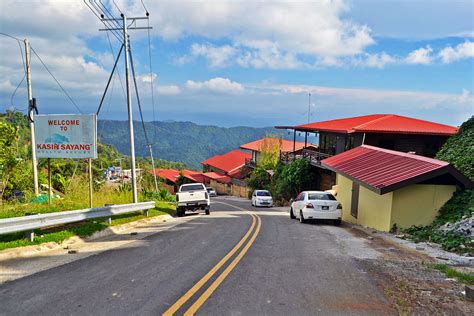 Standing at 2400 feet above sea level, it has a stunning 360° view of the. Kokol Hill