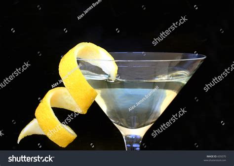 Martini With Lemon Twist Stock Photo 605070 Shutterstock