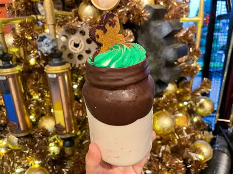 Review New Gingerbread Milkshake At The Toothsome Chocolate Emporium