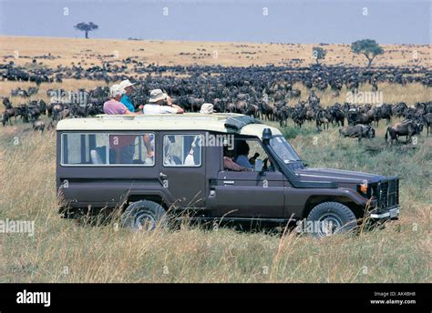White Landcruiser High Resolution Stock Photography And Images Alamy