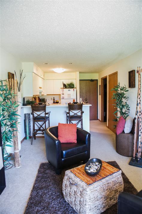 Three bedroom, bath and a half ranch conveniently located on appleton's south side. Appleton Place Apartments For Rent in Menomonee Falls ...