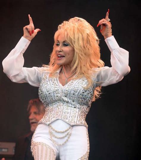 Dolly Parton Hits Back At Miming Claims Telling Glastonbury Fans Her