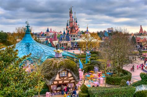 Je Suis Mickey Disneyland Paris And Walt Disney Studios Paris France
