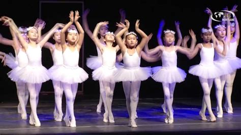 Children Performed Swan Lake Ballet In New Classic Genre Youtube