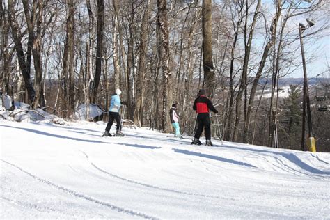 12 Best Pennsylvania Ski Resorts For Families New To Ski