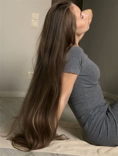 Video Vera S Floor Show Realrapunzels Long Hair Play Long Hair Girl Beautiful Long Hair