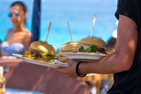 Best Gulf Shores, Ft. Morgan Restaurants Close To The Beach - Gulf