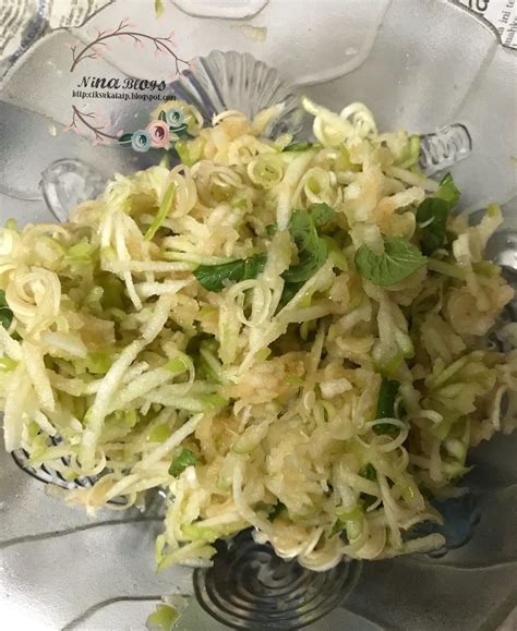 Resepi nasi goreng ikan bilis. Resepi Kerabu Epal Ikan Bilis | cik sukα taip