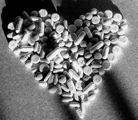 Dark Heart Drugs Pills Rx Hd Wallpaper Peakpx