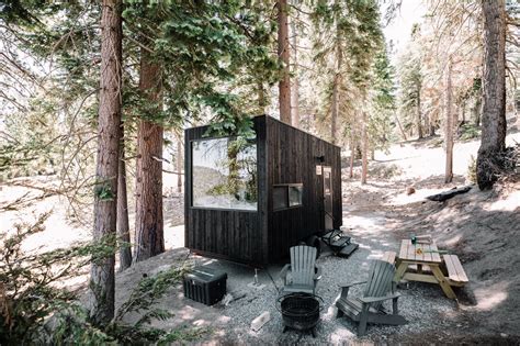 The Getaway House Review A Tiny Cabin For Urban Dwellers