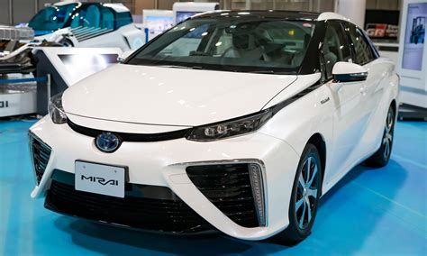 Edmonton Airport Now Home To 100 Toyota Hydrogen Fuel Cell Evs