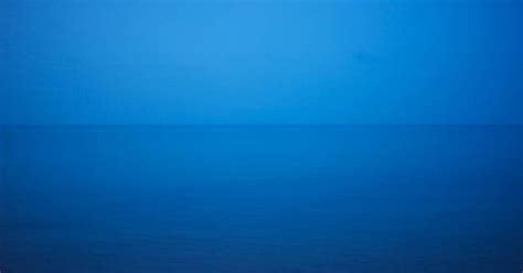 16 Warna Biru Laut