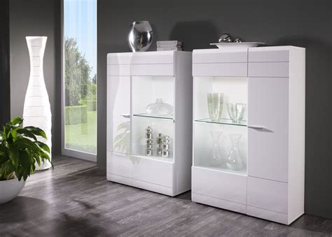 Scopri ricette, idee per la casa, consigli di stile e altre idee da provare. Kommode Weiß Mit Glas