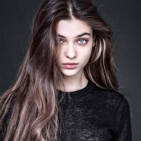 Magdalena Zalejska Saintapolonia Twitter Modell Anastasia