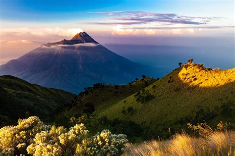 Картинки Индонезия вулканы Island Java Горы Природа