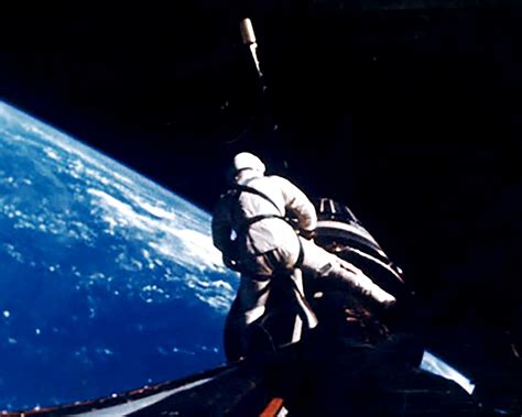 Demanding Gemini Xi Mission Flies On Top Of The World Project Gemini