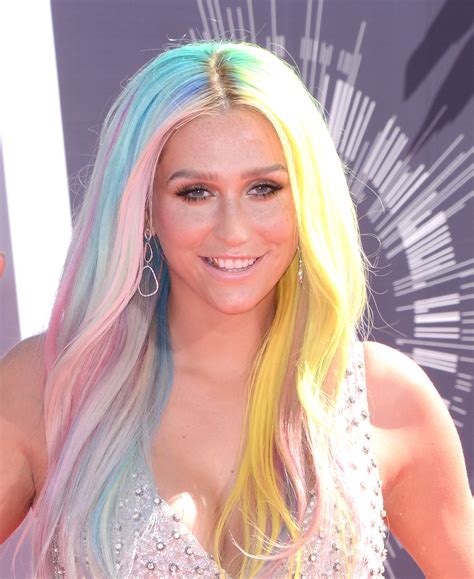 The Beauty Evolution Of Kesha From Glitter Goddess To Hair Color Quee